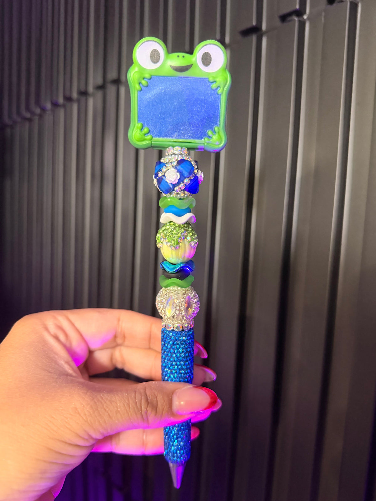 Lily Pad Pen