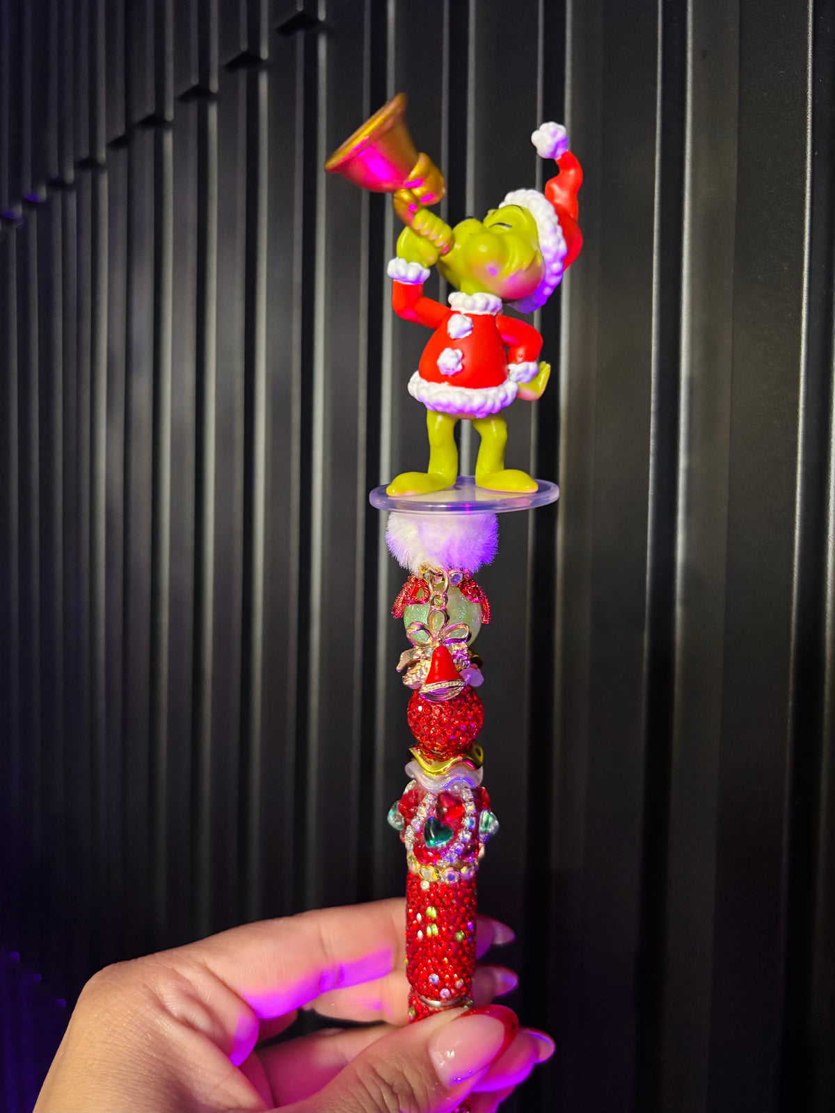 Grinchy with Horn